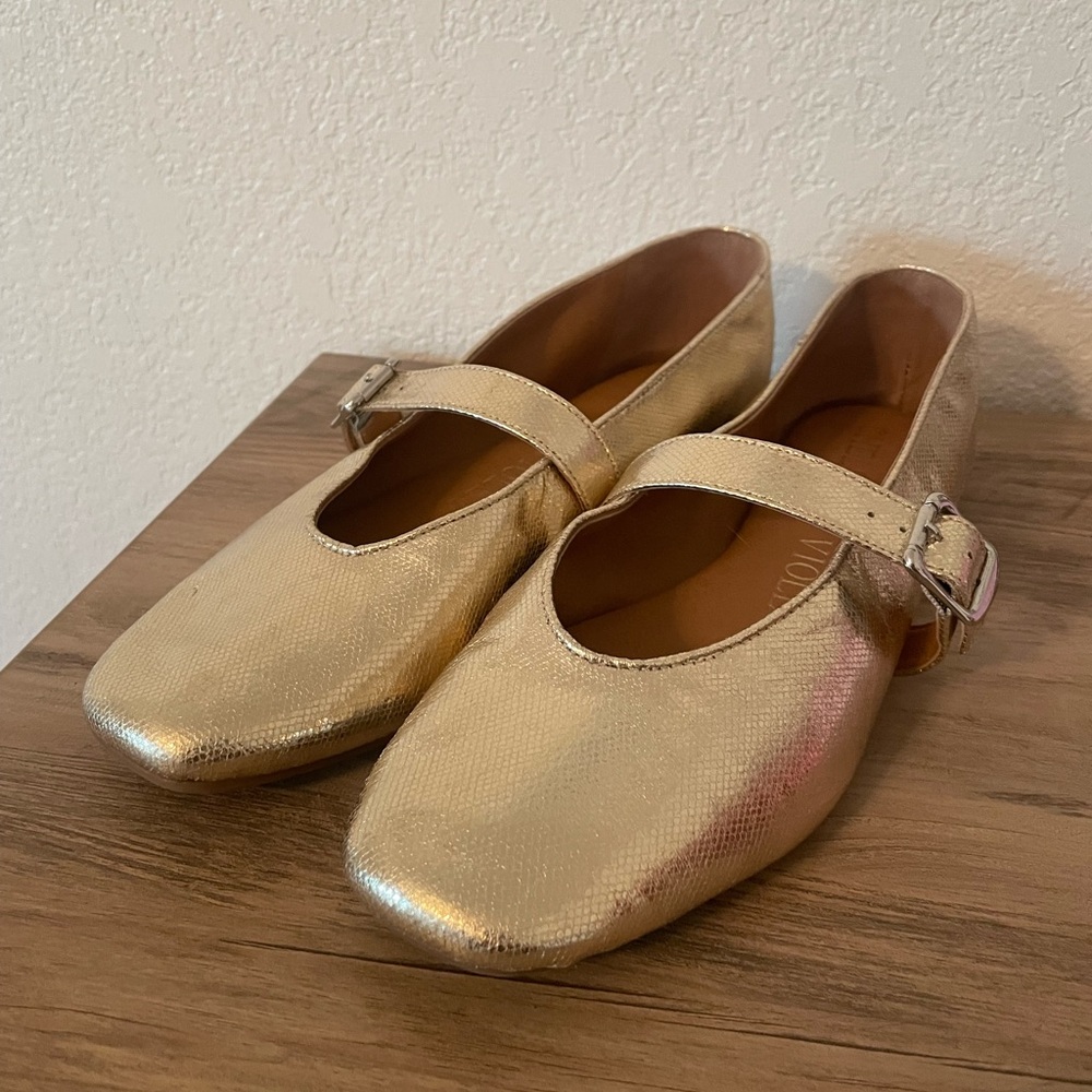 Chelsea &Violet Metallic Gold Mary Jane Flats Size 9